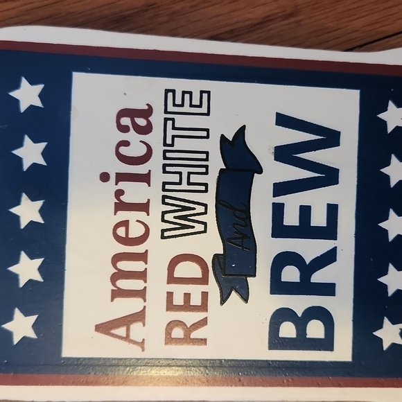 Red with and brew wall hanging - Picture 2 of 4